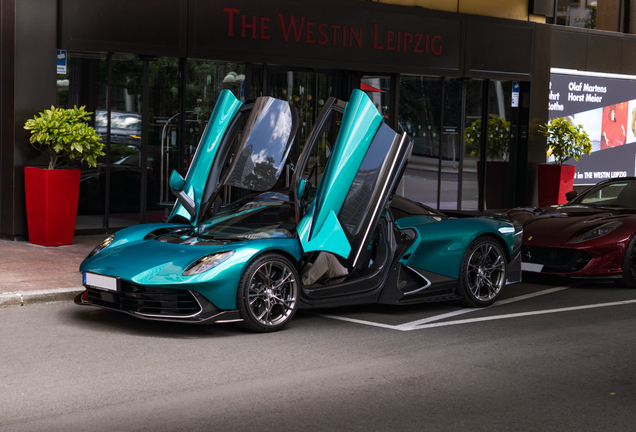 Aston Martin Valhalla