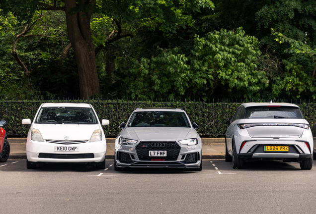Audi RS4 Avant B9