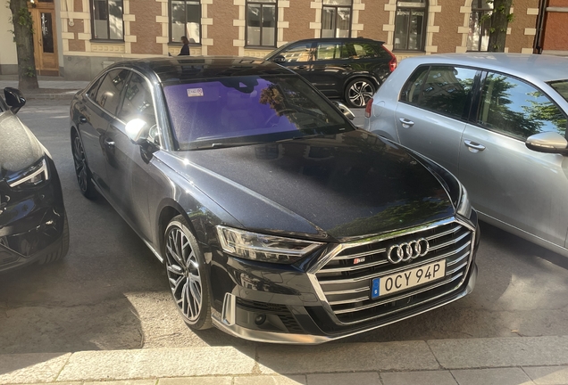 Audi S8 D5