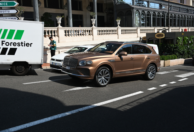 Bentley Bentayga V8 2025 Atelier Edition
