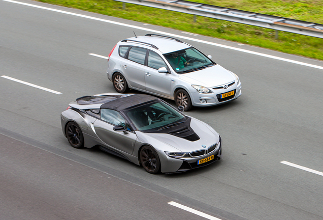 BMW i8 Roadster