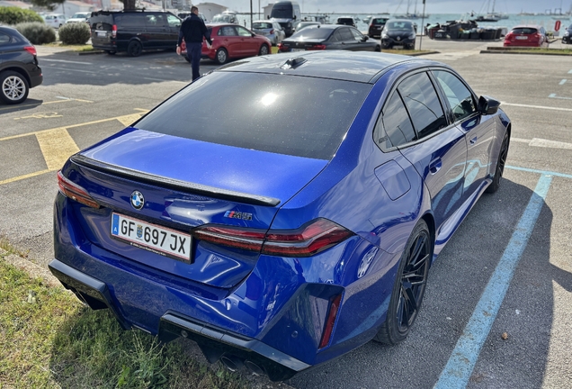 BMW M5 G90
