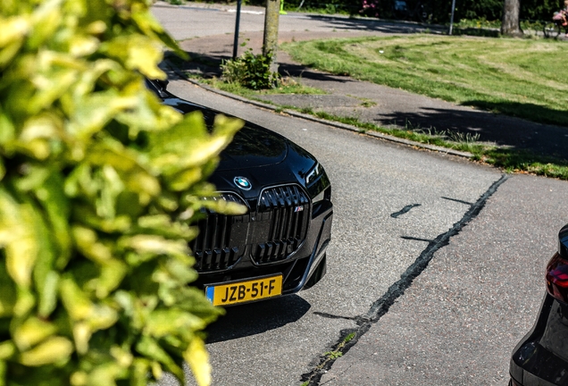 BMW M760e xDrive