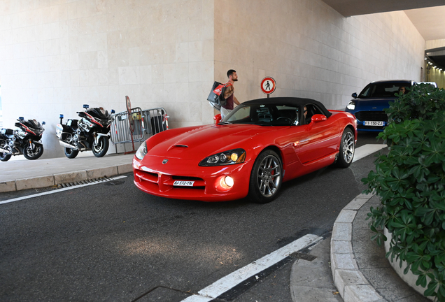 Dodge Viper SRT-10 Roadster 2003