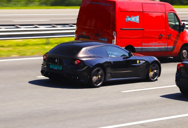 Ferrari FF