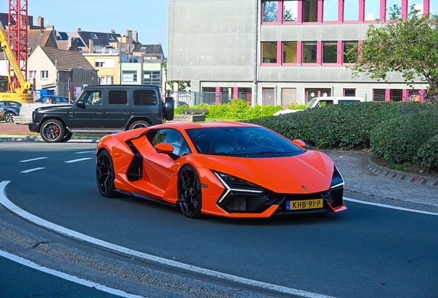 Lamborghini Revuelto