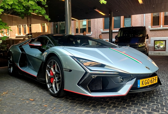 Lamborghini Revuelto