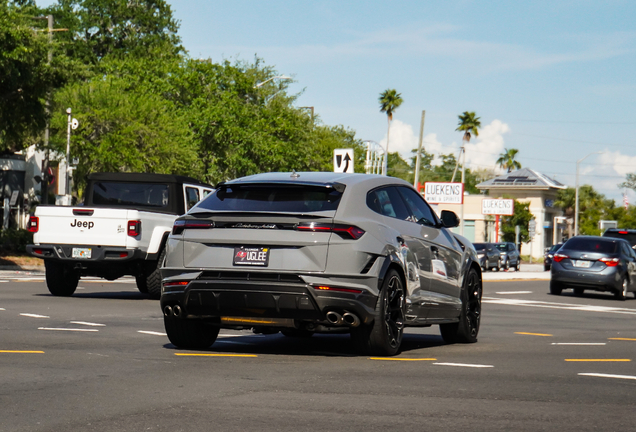 Lamborghini Urus Performante
