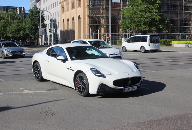 Maserati GranTurismo Modena