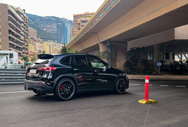 Mercedes-AMG GLA 45 S H247
