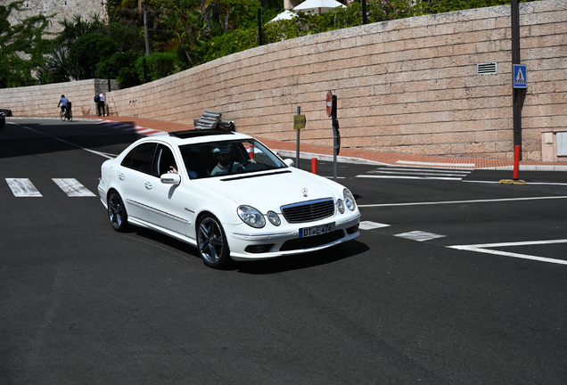 Mercedes-Benz E 55 AMG