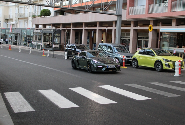 Porsche 718 Cayman GT4 RS Weissach Package