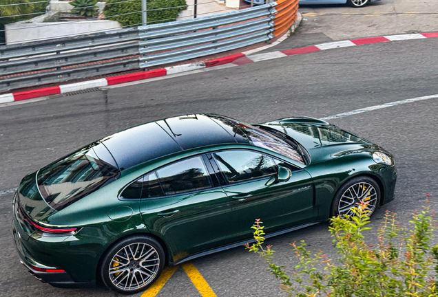 Porsche 972 Panamera Turbo S E-Hybrid