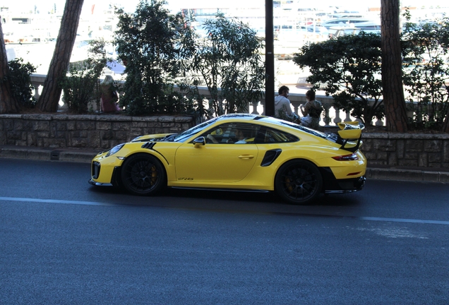 Porsche 991 GT2 RS Weissach Package