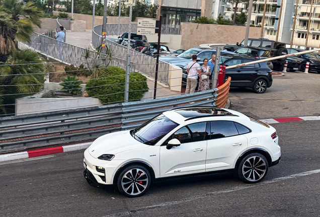 Porsche Macan EV Turbo