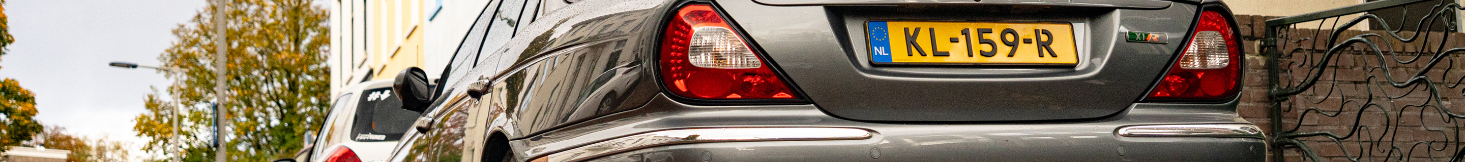 Jaguar XJR