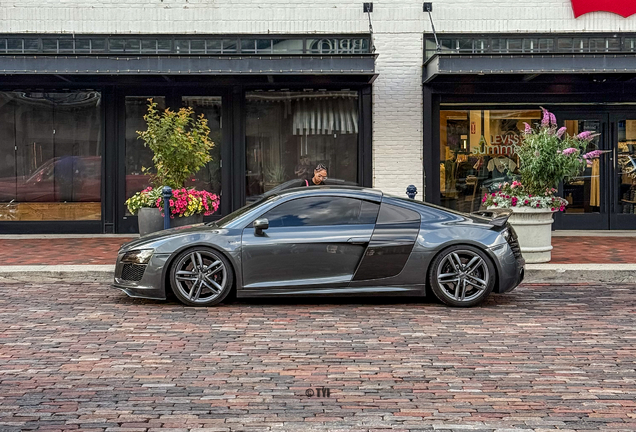 Audi R8 V10 2013