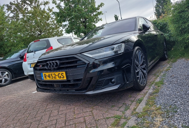 Audi S8 D5