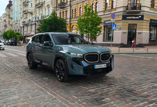 BMW XM G09