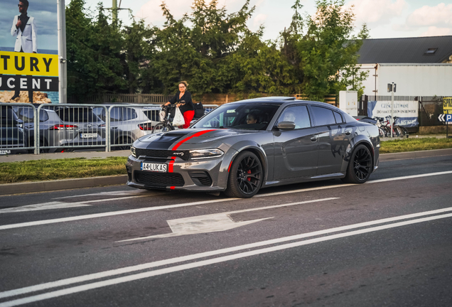 Dodge Charger SRT Hellcat Widebody