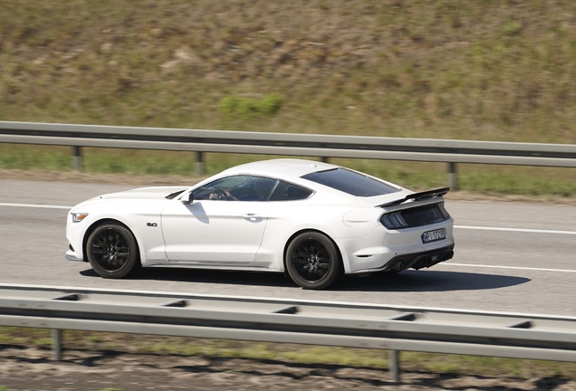 Ford Mustang GT 2015