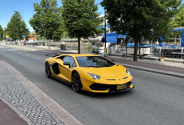 Lamborghini Aventador LP770-4 SVJ