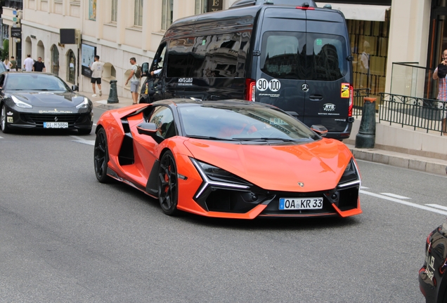 Lamborghini Revuelto