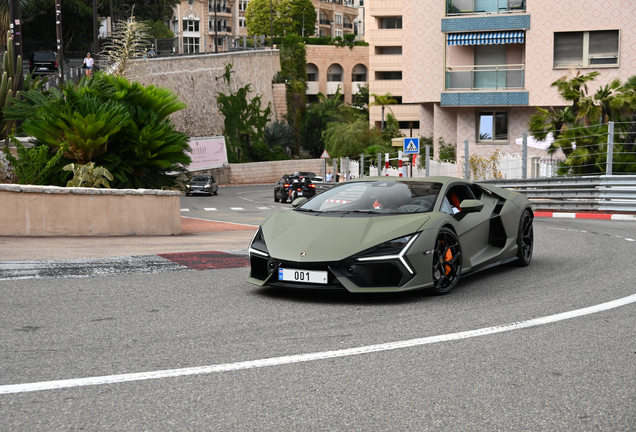 Lamborghini Revuelto