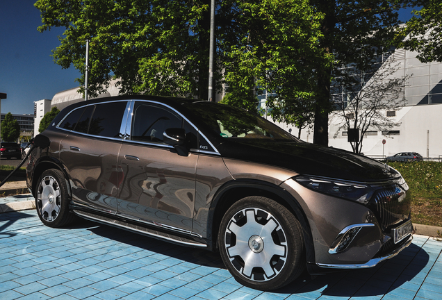 Mercedes-Maybach EQS 680 X296