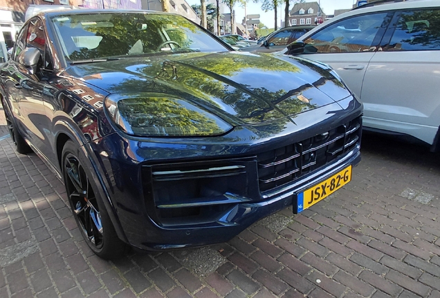 Porsche Cayenne Coupé Turbo E-Hybrid