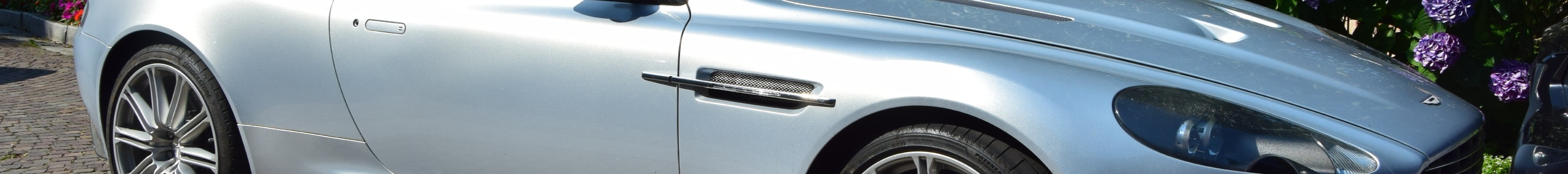 Aston Martin DBS
