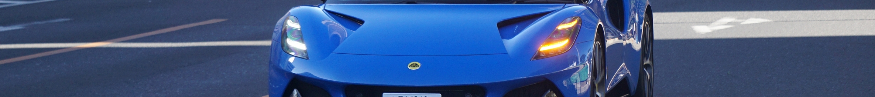 Lotus Emira