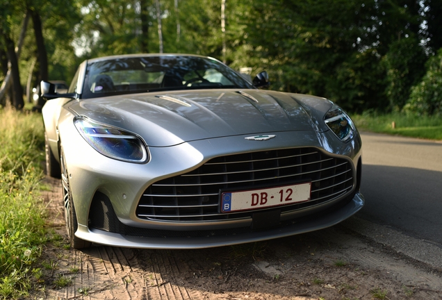 Aston Martin DB12
