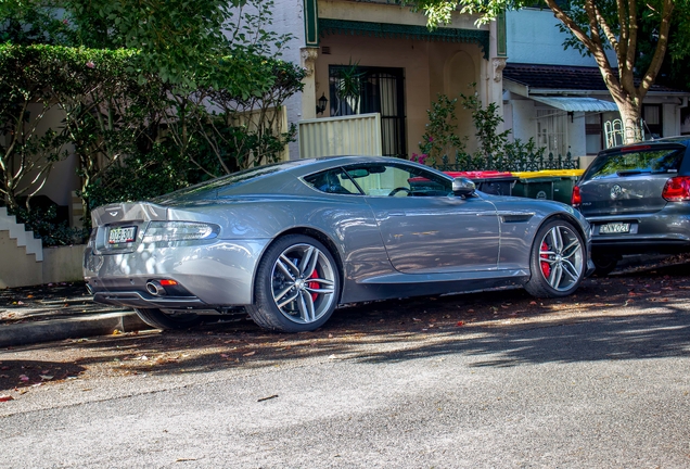 Aston Martin DB9 2013