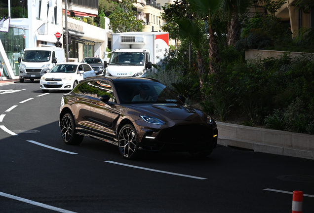 Aston Martin DBX S