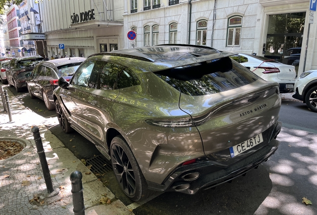 Aston Martin DBX S