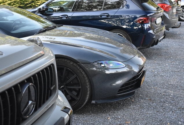 Aston Martin V8 Vantage 2018