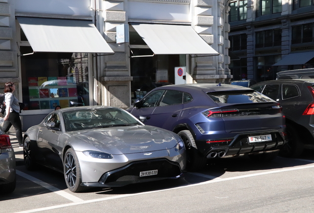 Aston Martin V8 Vantage 2018