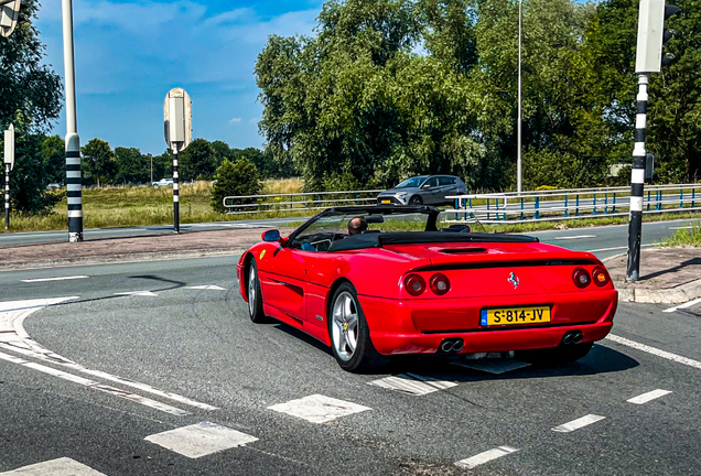 Ferrari F355 Spider