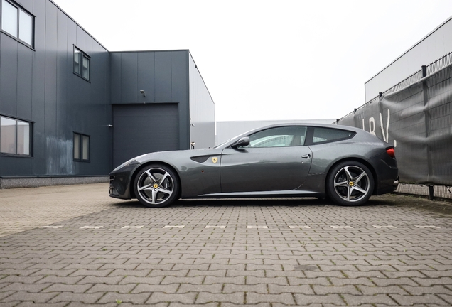 Ferrari FF