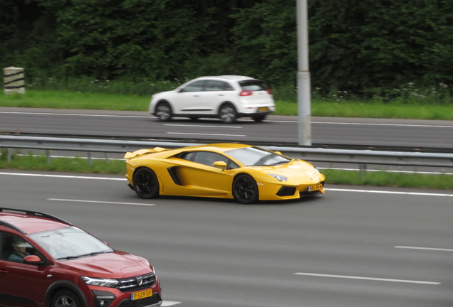 Lamborghini Aventador LP700-4
