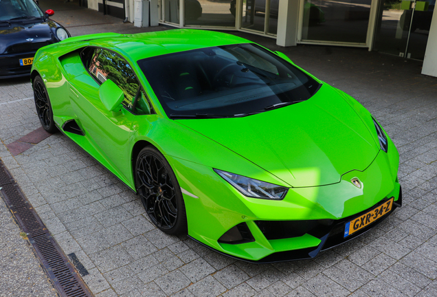 Lamborghini Huracán LP640-4 EVO