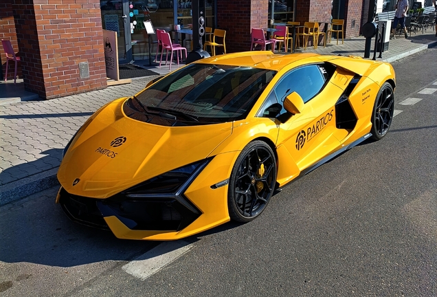 Lamborghini Revuelto