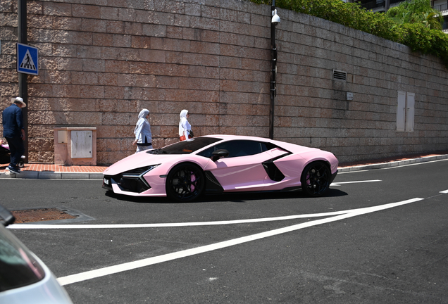 Lamborghini Revuelto