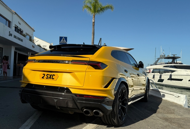 Lamborghini Urus Performante