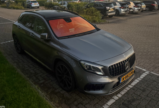 Mercedes-Benz GLA 45 AMG X156