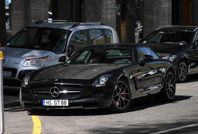 Mercedes-Benz SLS AMG GT Final Edition