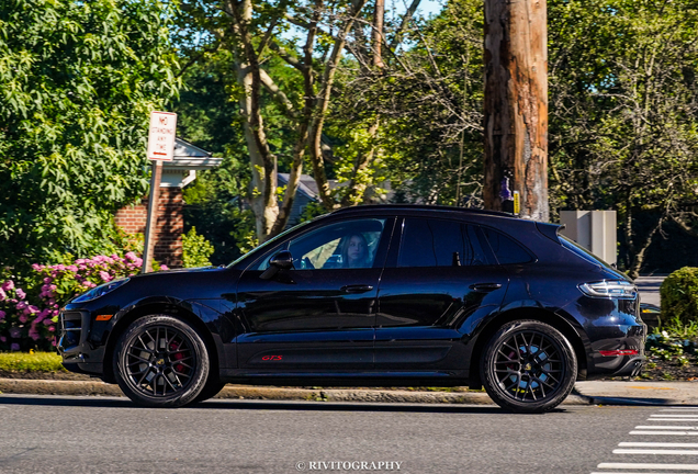 Porsche 95B Macan GTS MkII