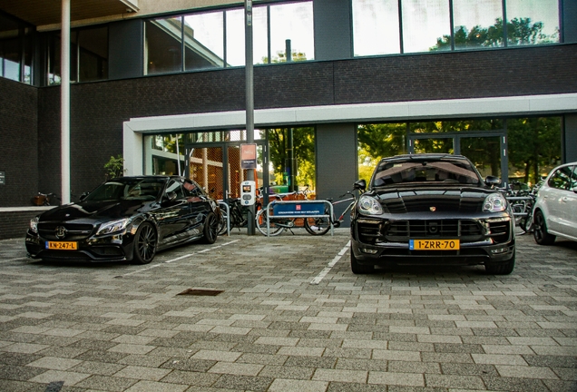 Porsche 95B Macan Turbo MkI