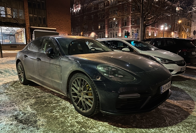 Porsche 971 Panamera Turbo S E-Hybrid MkI